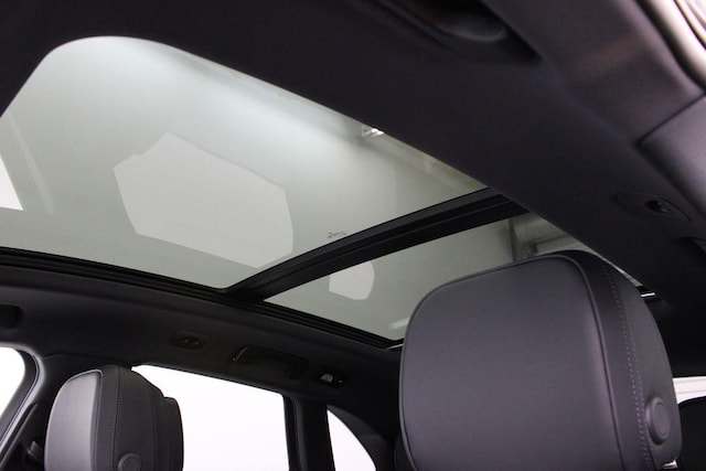 2025 Porsche Macan Base - Photo 20