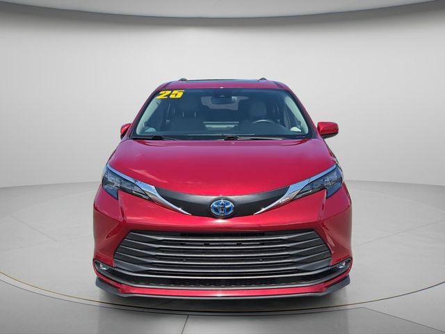 2025 Toyota Sienna