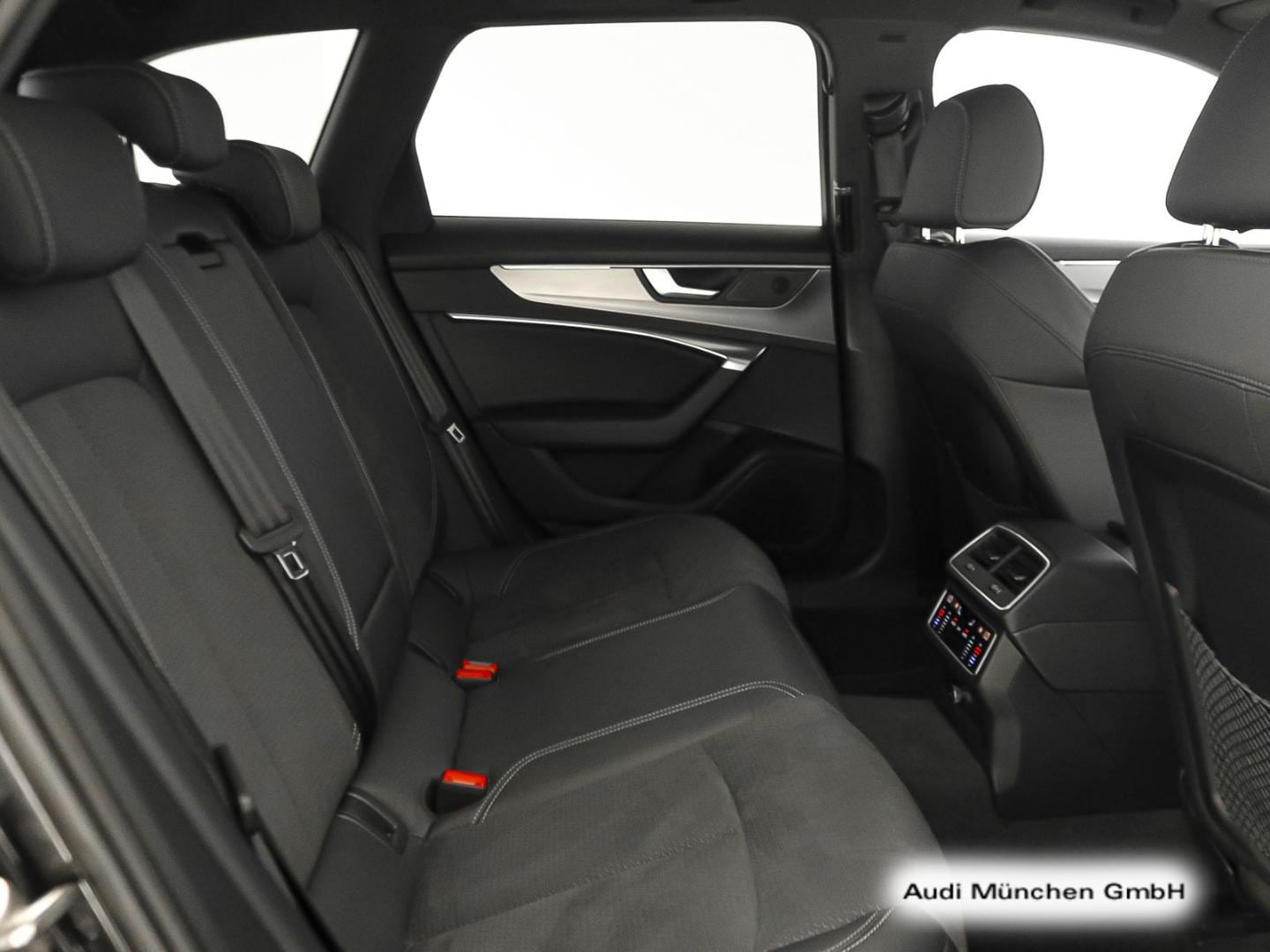 Bild über Audi S6 Avant TDI quattro tiptronic - für weitere Informationen kontaktieren Sie den Audi Partner