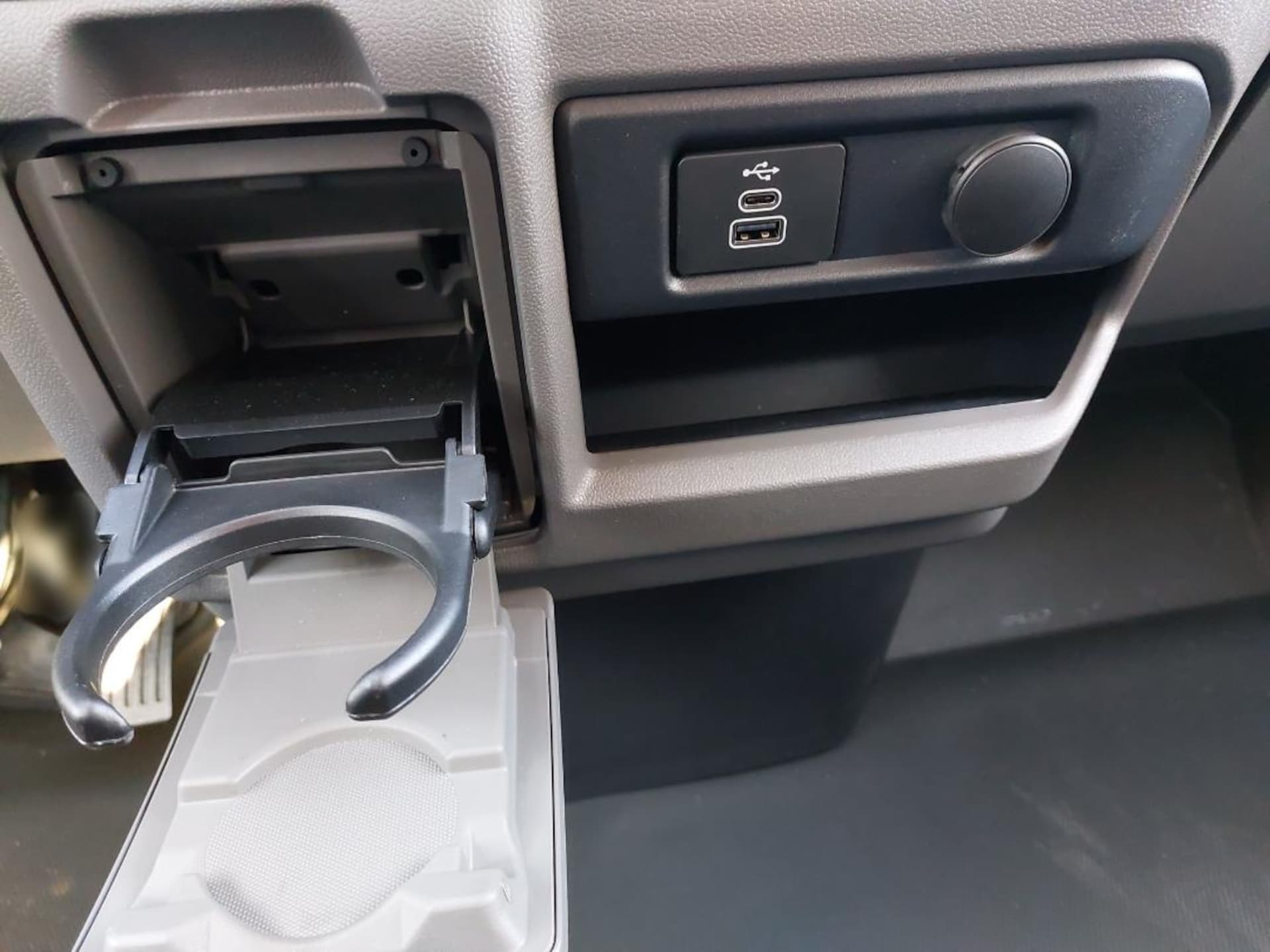 Volkswagen Transporter Kombi langer Radstand