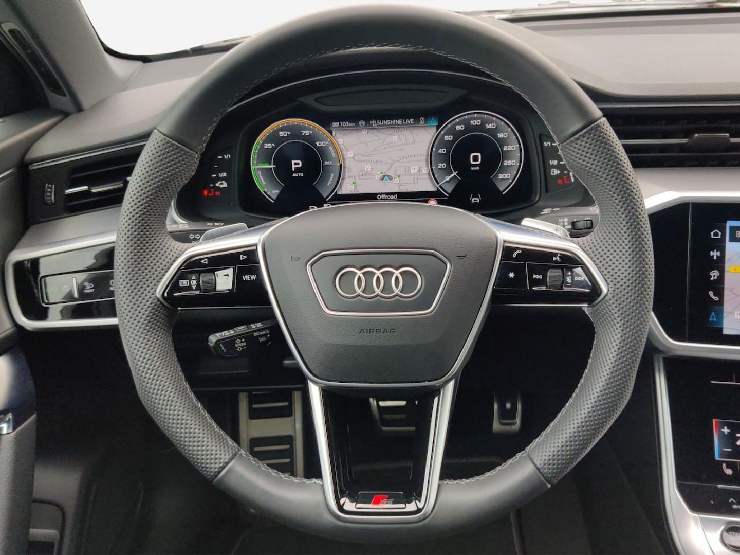 Bild über Audi A6 Avant TFSI e advanced 50 TFSI e quattro S tronic - für weitere Informationen kontaktieren Sie den Audi Partner