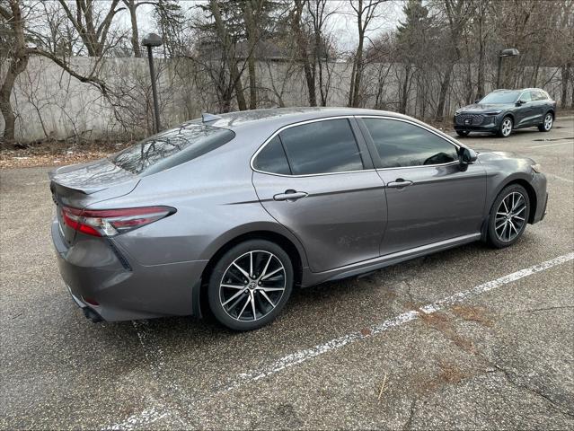 Used 2023 Toyota Camry SE with VIN 4T1G11AK0PU115519 for sale in Minneapolis, Minnesota