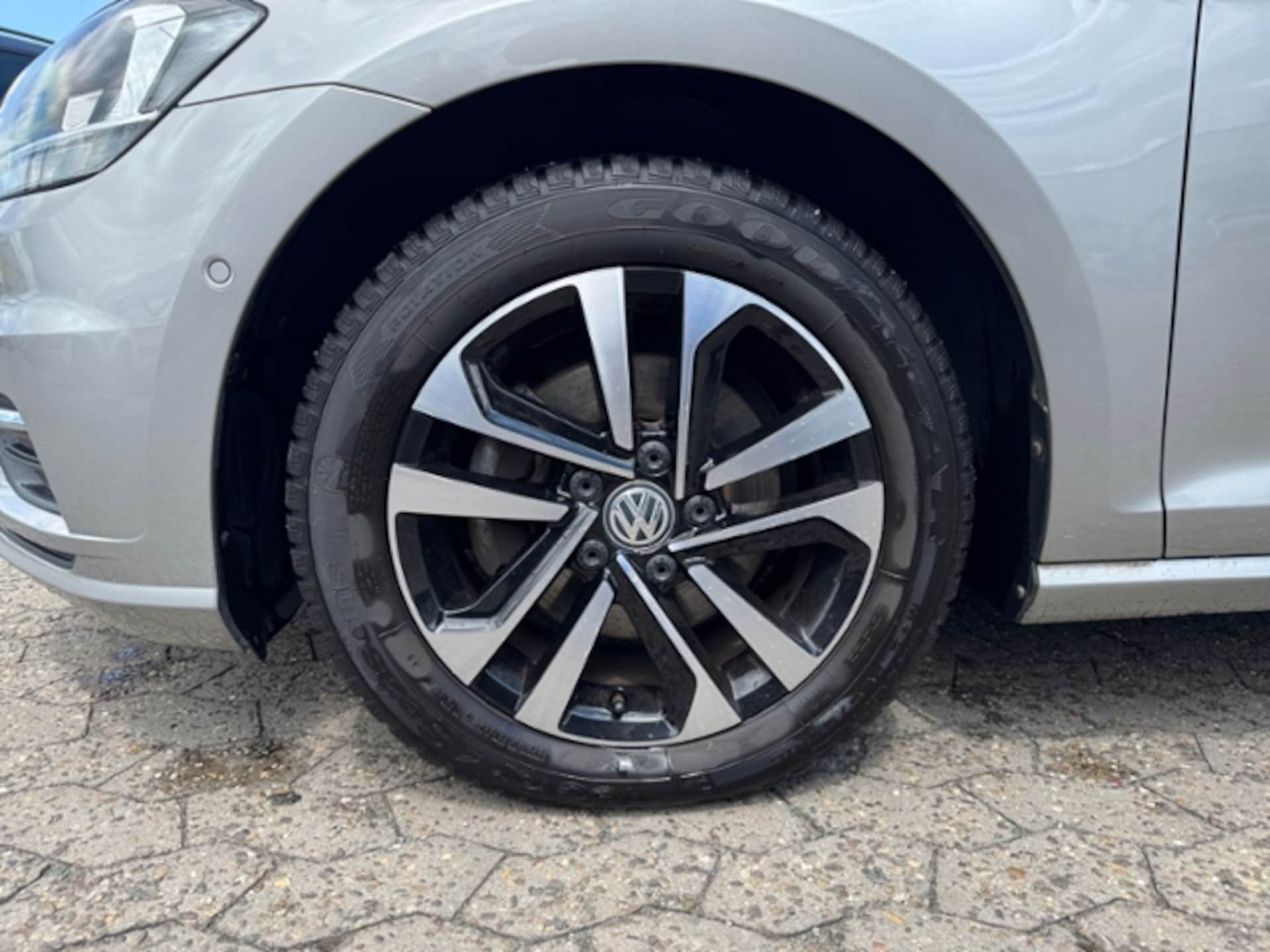 Volkswagen Golf Variant IQ.DRIVE