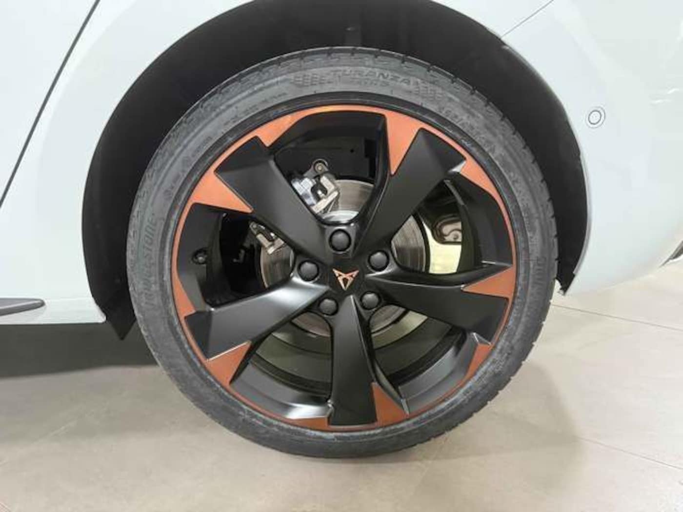 CUPRA Leon León 1.5 eTSI DSG 110 kW (150 CV) — photo 8