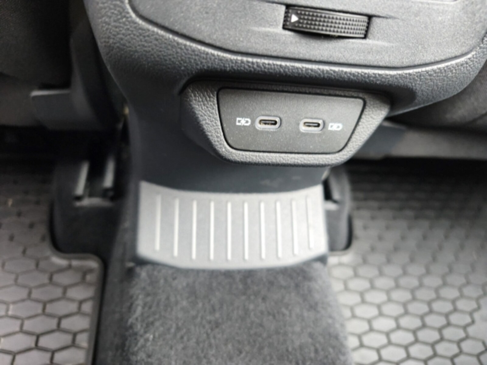 Volkswagen T-Roc – Bild 17