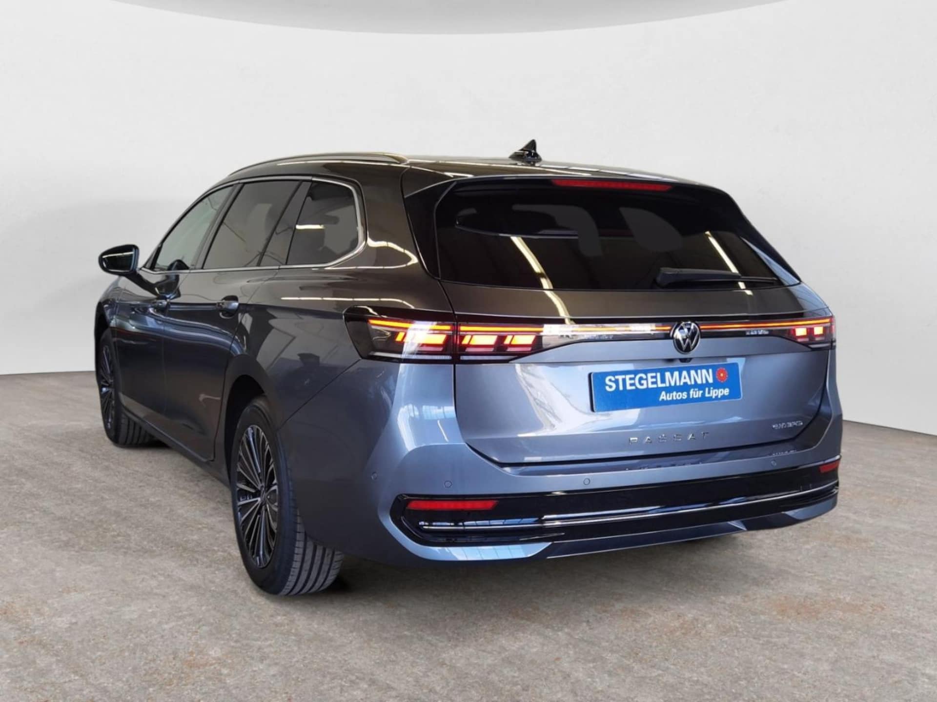 Volkswagen Passat Elegance