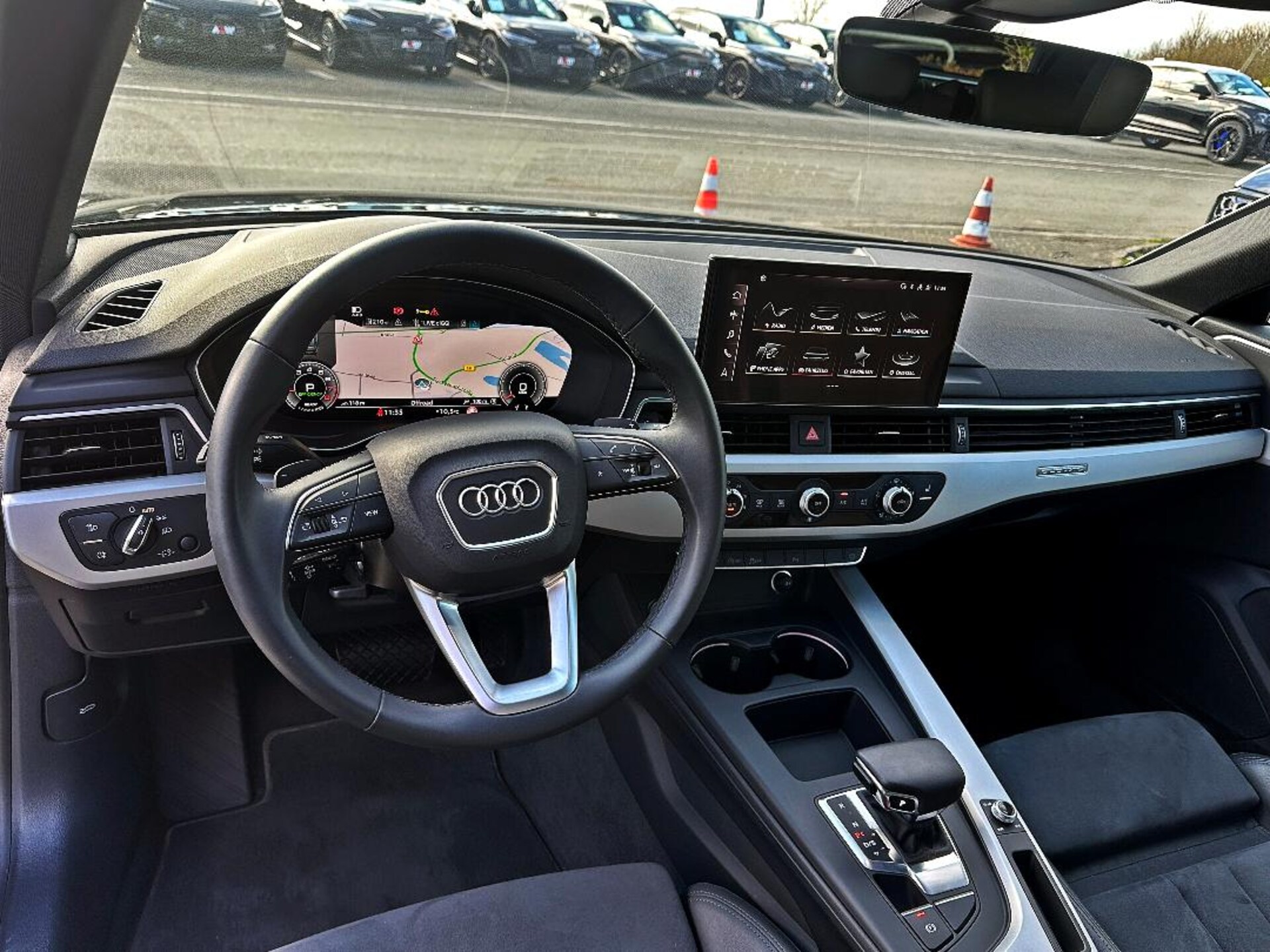Audi A4 Avant S line
