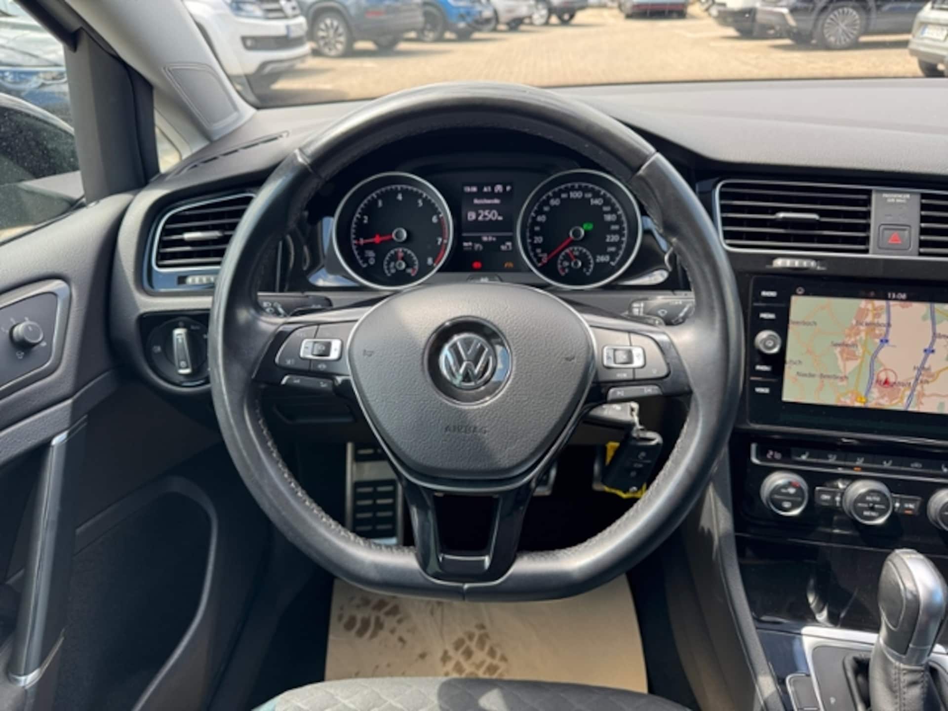 Volkswagen Golf Variant IQ.DRIVE