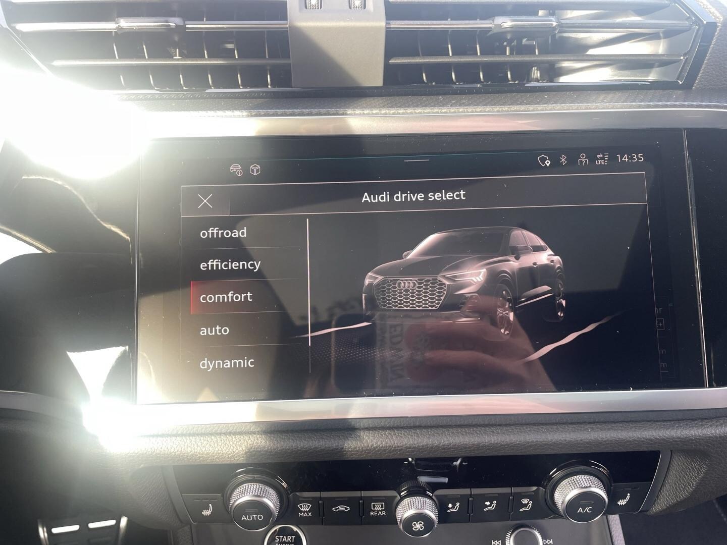Bild über Audi Q3 Sportback TFSI quattro 140 kW S tronic - für weitere Informationen kontaktieren Sie den Audi Partner