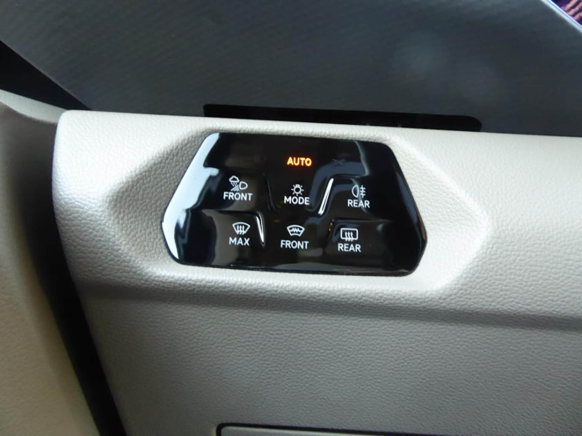 Volkswagen Multivan Life