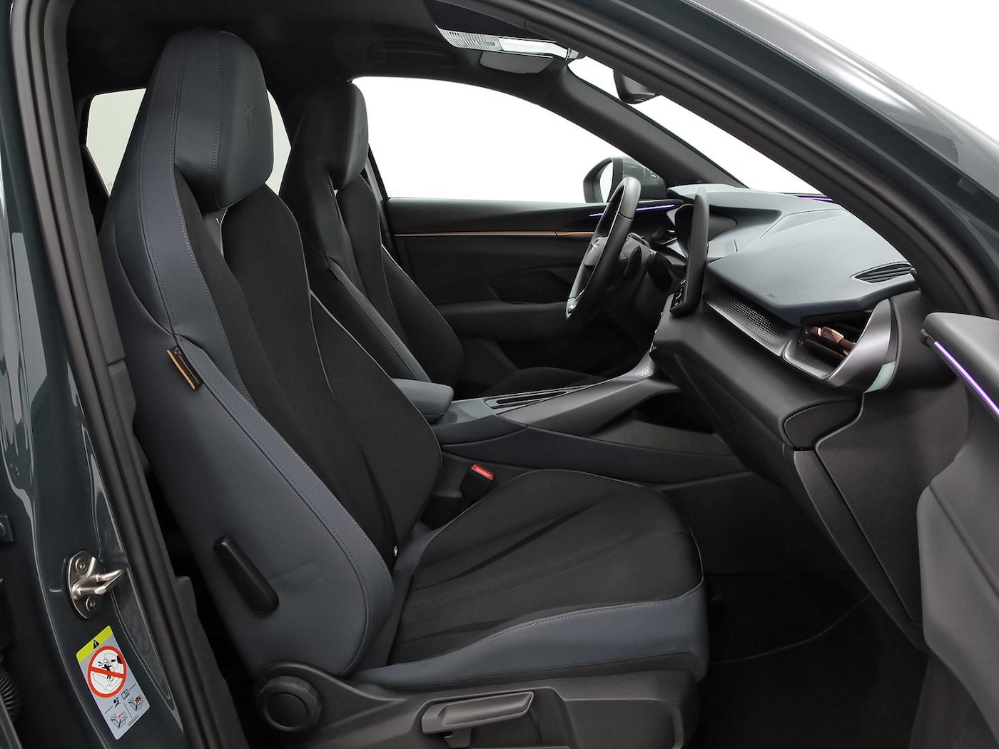 CUPRA Terramar 1.5 TSI e-Hybrid DSG 150 kW (204 CV) — photo 6