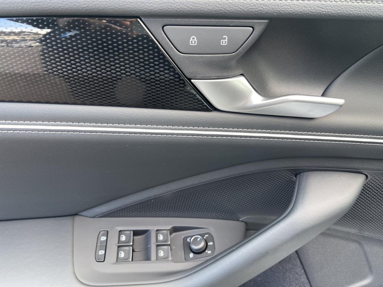 Volkswagen Passat – Bild 9