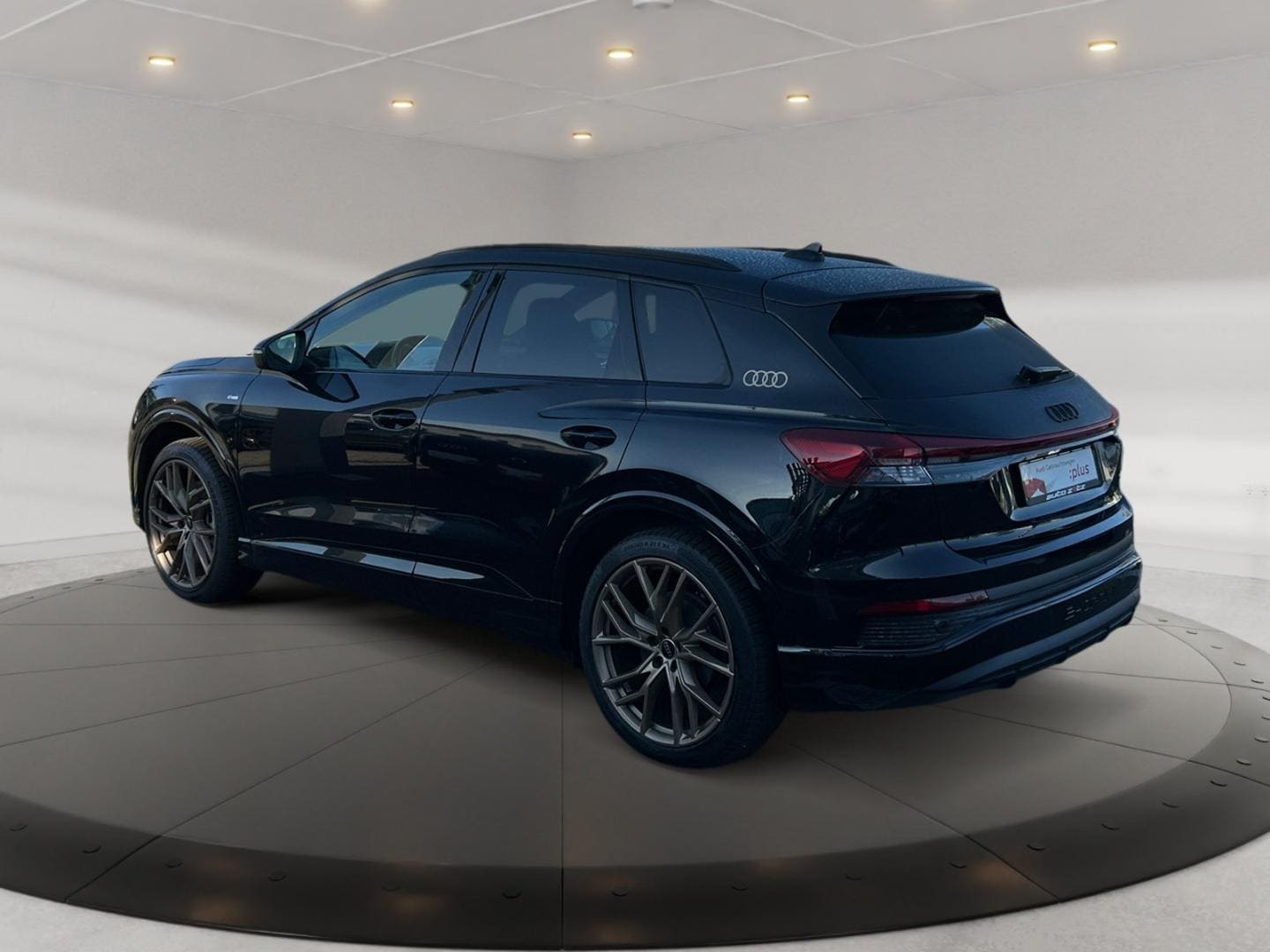 Bild über Audi Q4 e-tron 55 e-tron quattro - für weitere Informationen kontaktieren Sie den Audi Partner