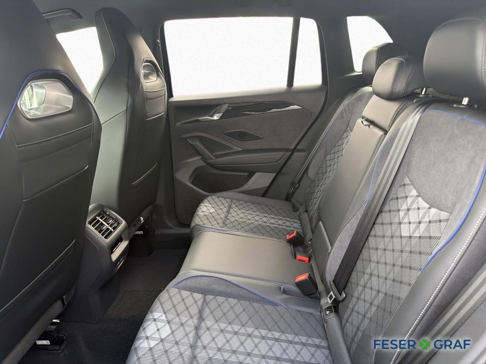 Volkswagen Tiguan – Bild 12