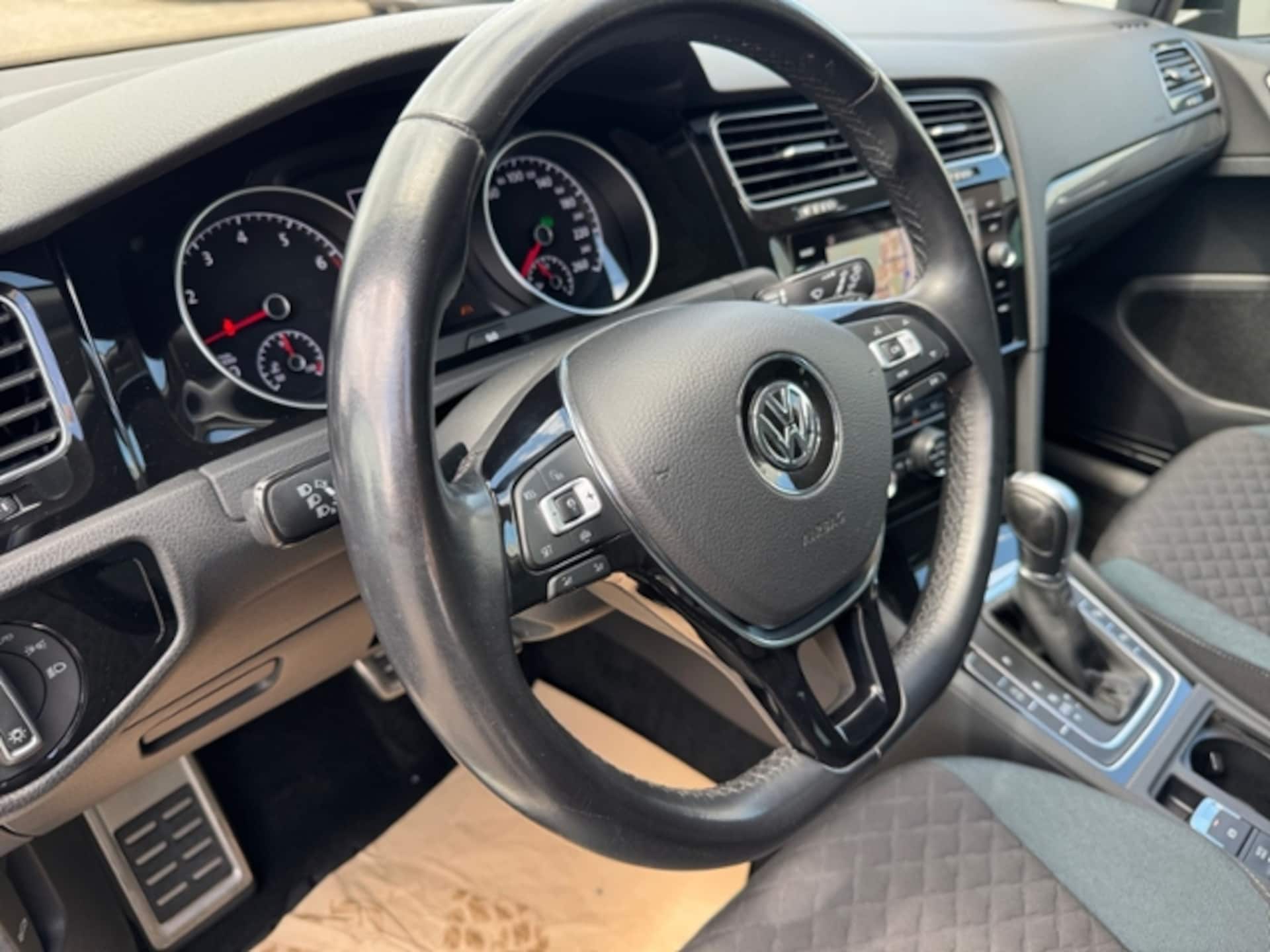 Volkswagen Golf Variant IQ.DRIVE