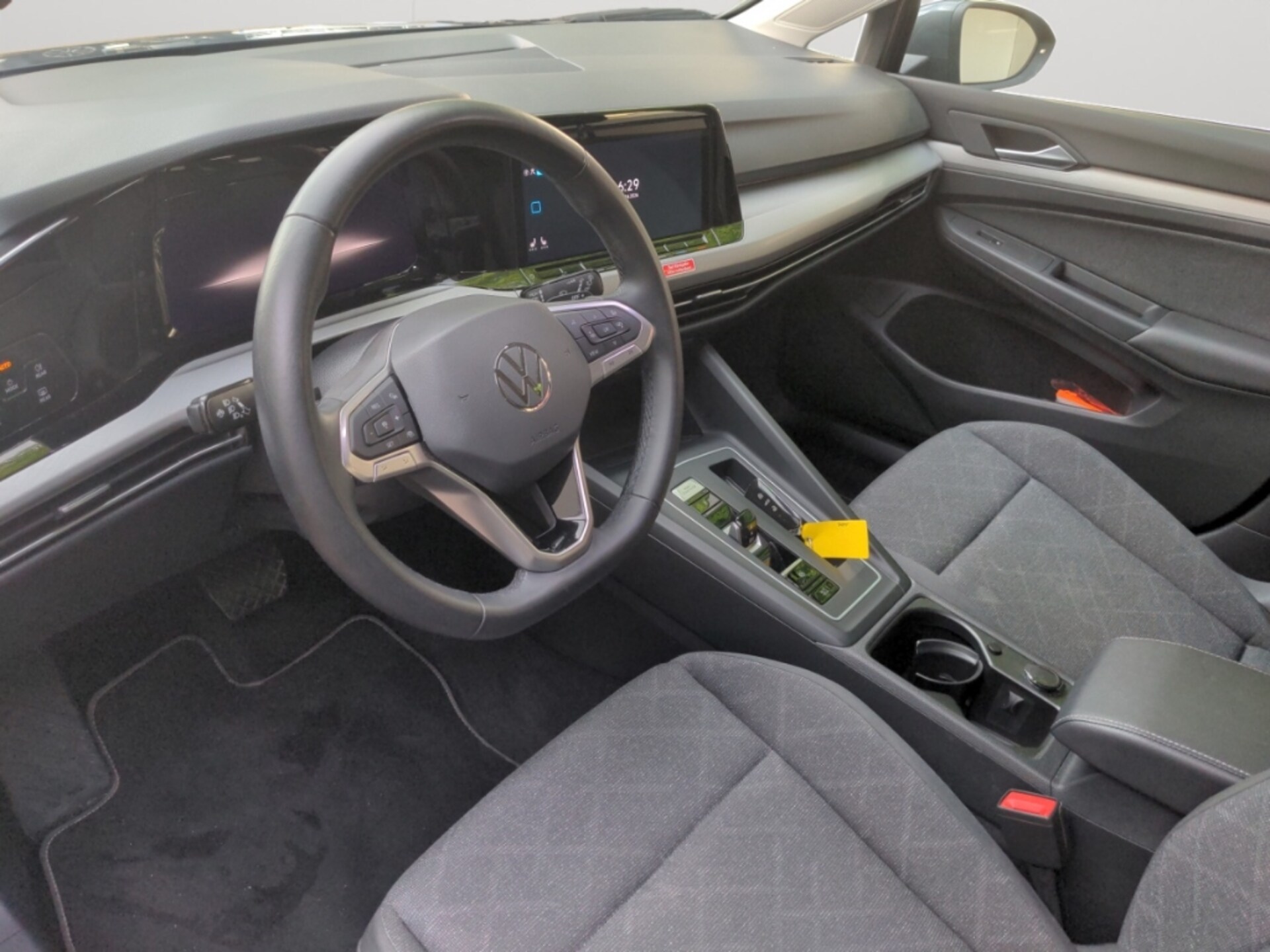 Volkswagen Golf Variant Life