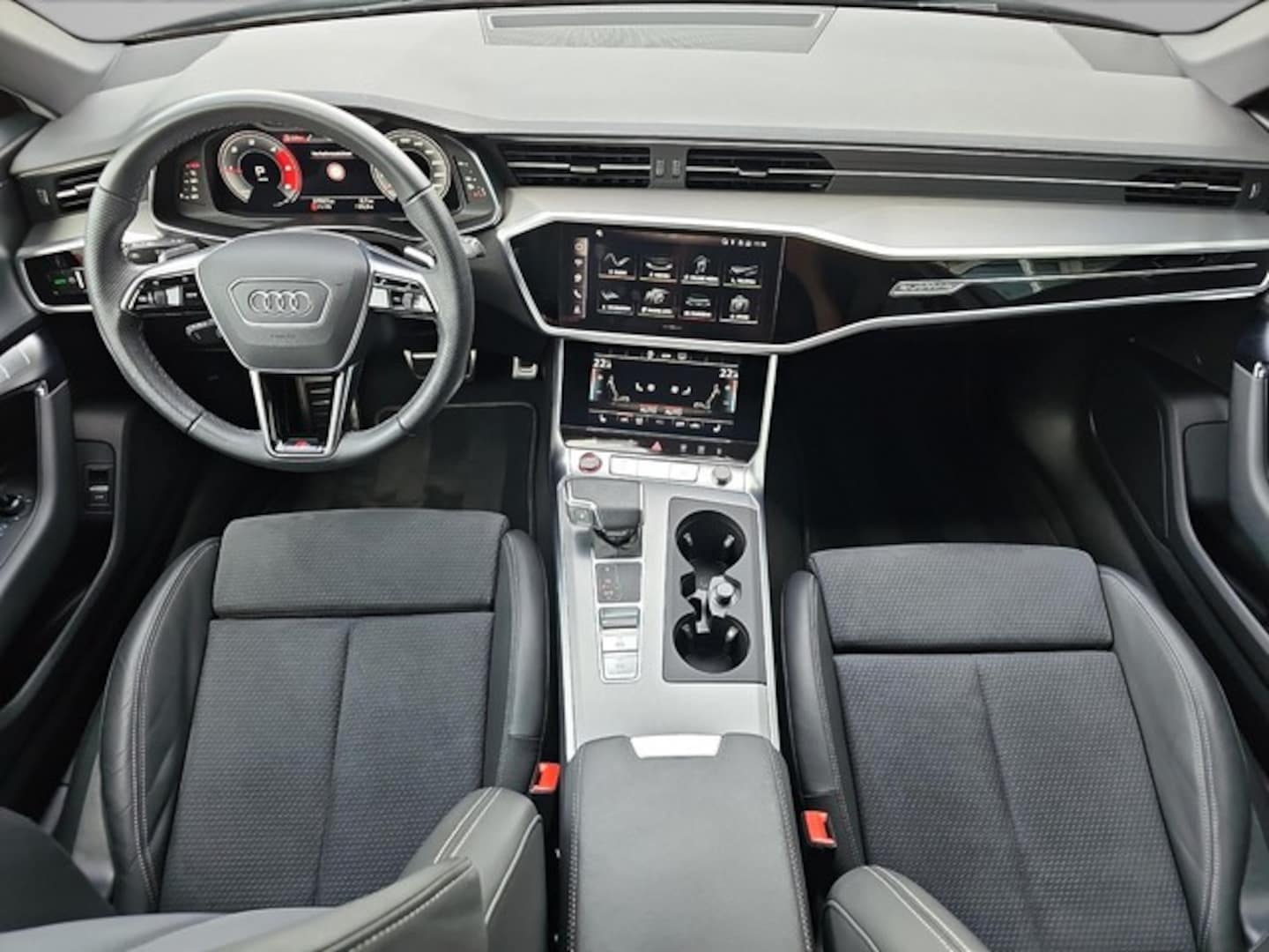 Bild über Audi S6 Avant S6 Avant TDI 253(344) kW(PS) tiptronic - für weitere Informationen kontaktieren Sie den Audi Partner