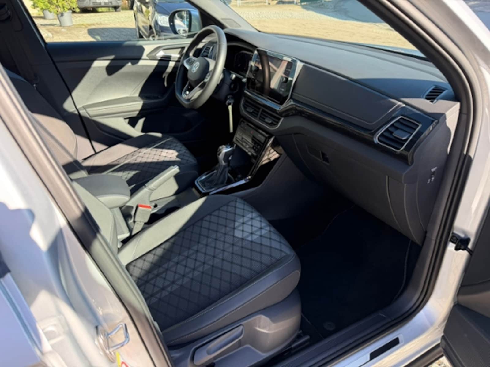 Volkswagen T-Cross – Bild 8