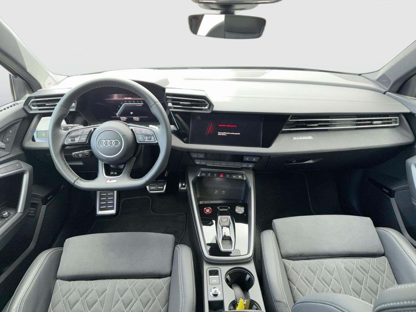 Bild über Audi S3 Limousine TFSI quattro S tronic - für weitere Informationen kontaktieren Sie den Audi Partner