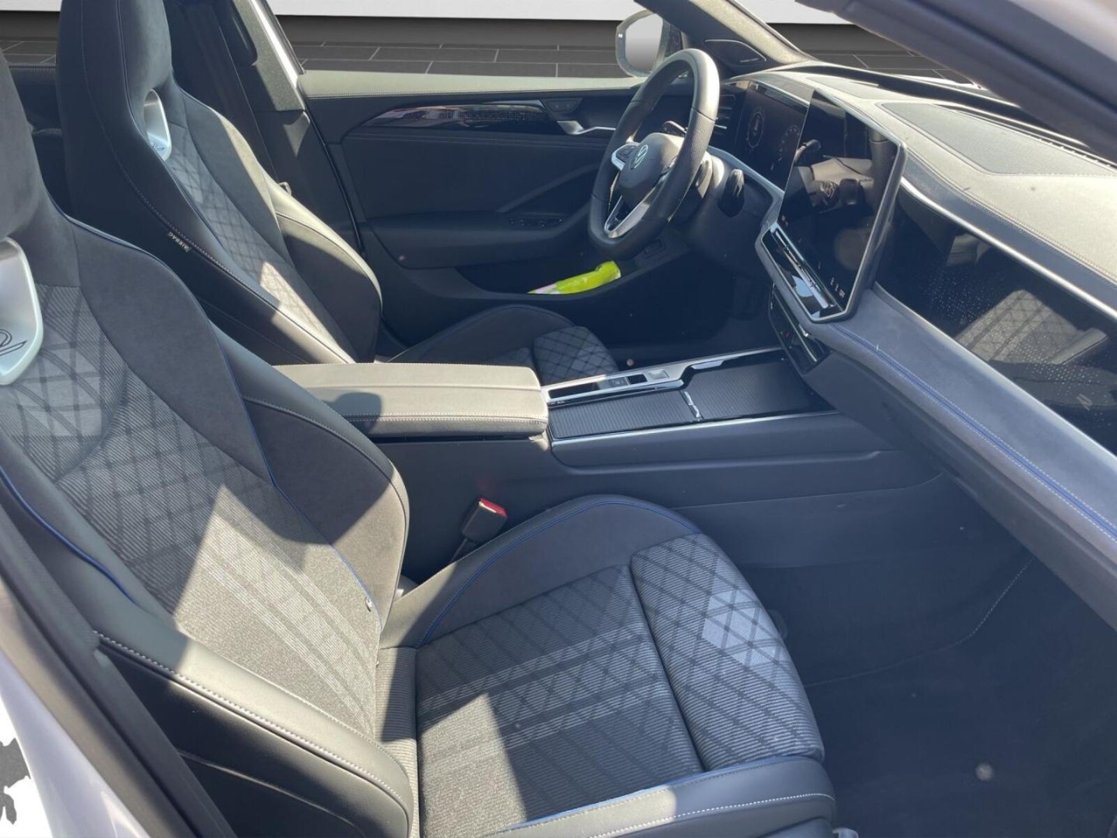 Volkswagen Passat – Bild 4