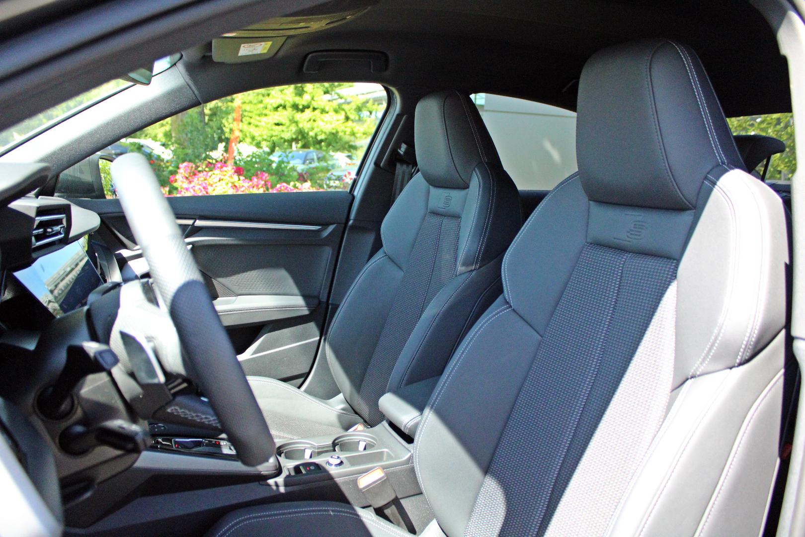 Image about Audi S3 Limousine TFSI quattro S tronic