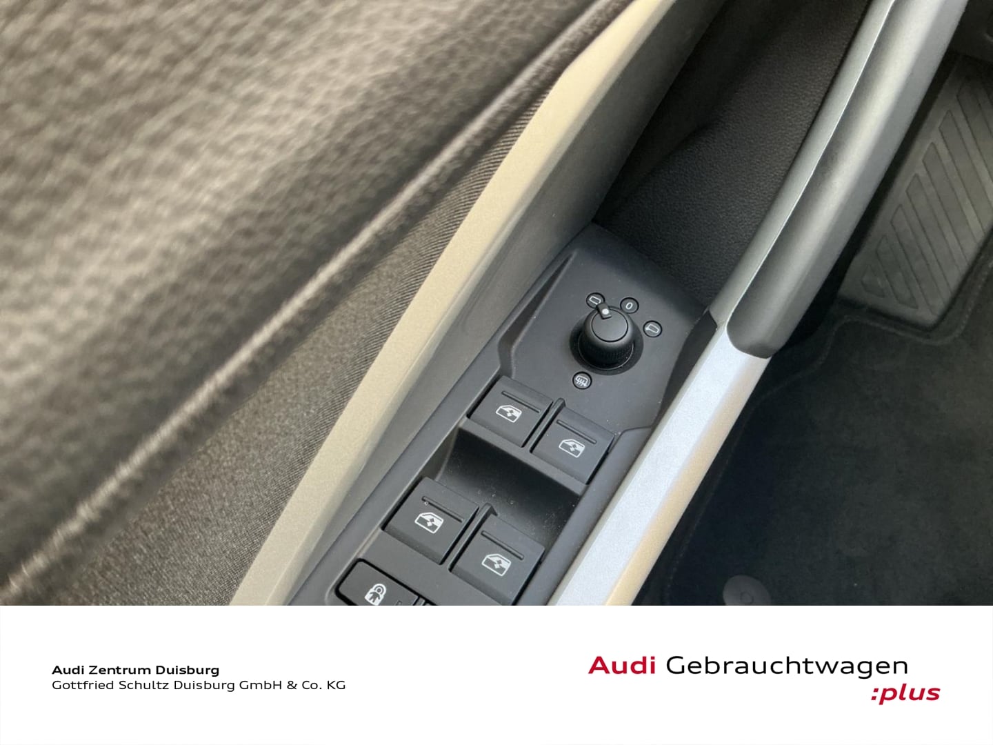 Bild über Audi Q3 advanced 35 TFSI S tronic - für weitere Informationen kontaktieren Sie den Audi Partner