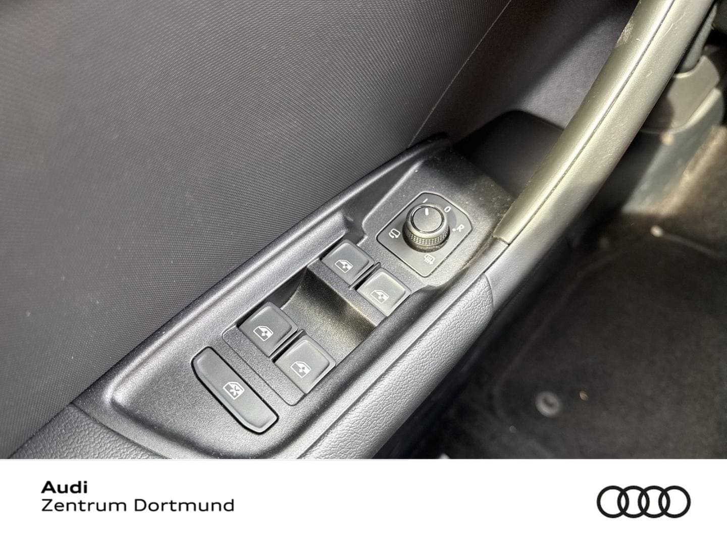 Bild über Audi A1 Sportback advanced 35 TFSI S tronic - für weitere Informationen kontaktieren Sie den Audi Partner