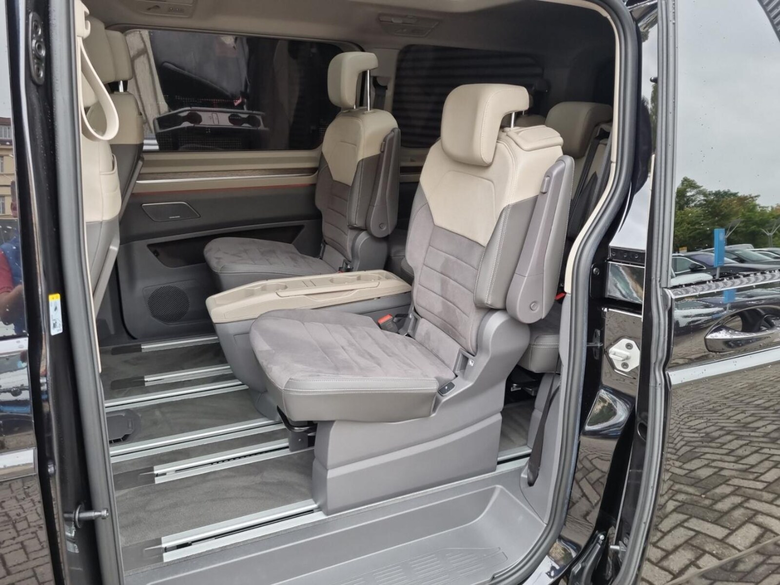 Volkswagen Multivan Langversion – Bild 11
