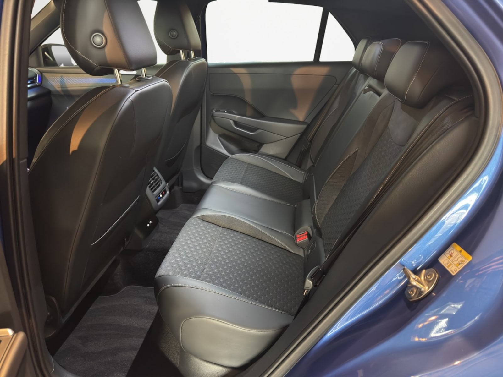 Volkswagen T-Roc – Bild 11