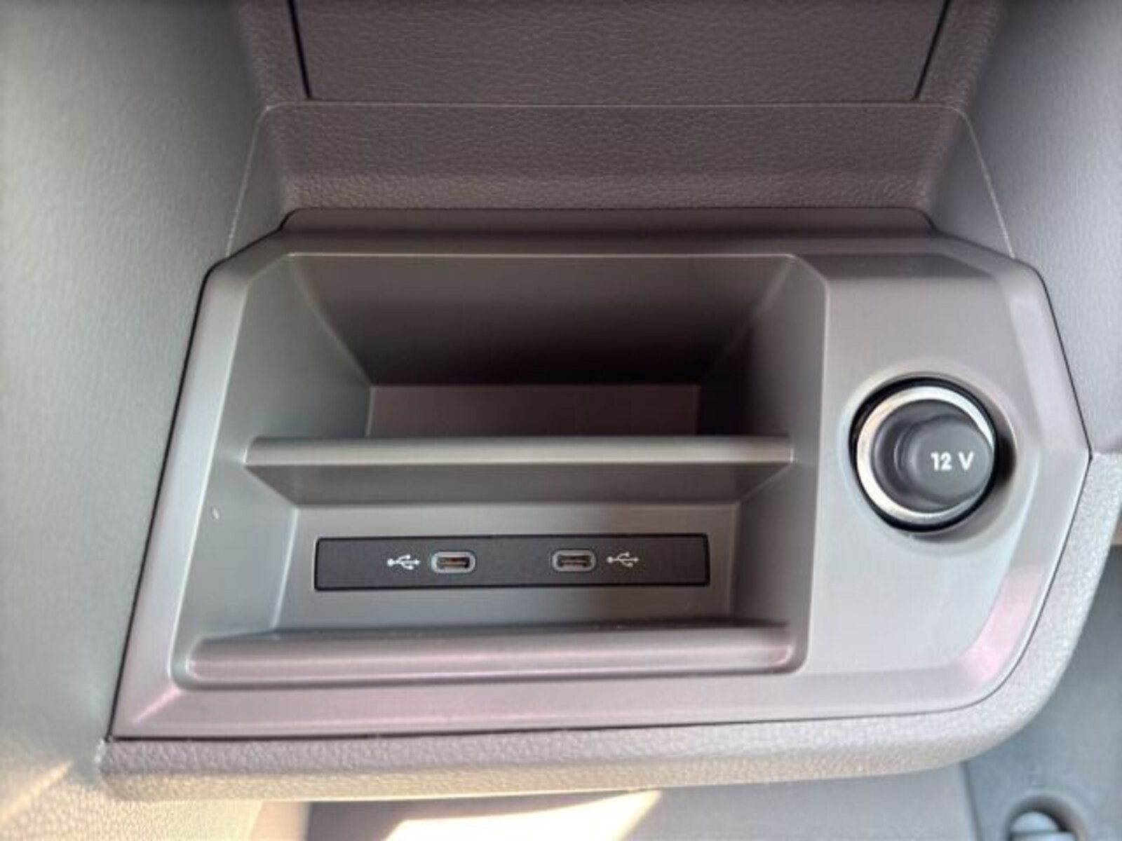 Volkswagen Crafter Kasten mittlerer Radstand – Bild 17
