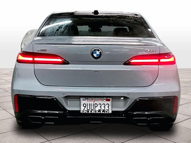 2025 BMW
