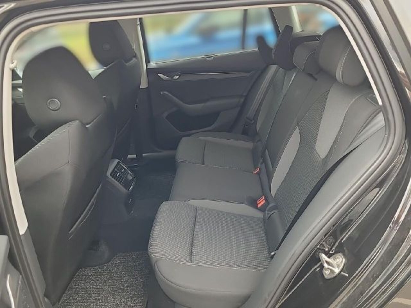 Škoda Octavia Combi – Bild 11