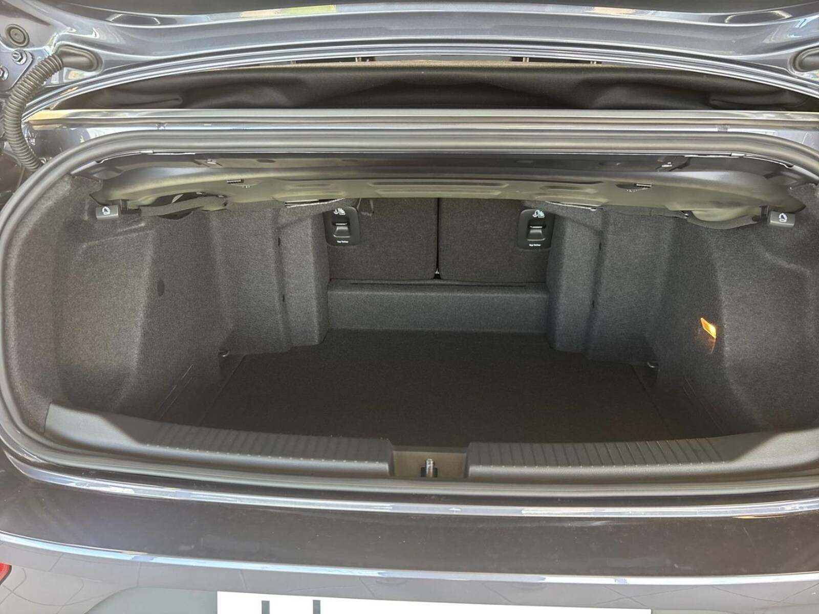 Volkswagen T-Roc Cabriolet – Bild 14