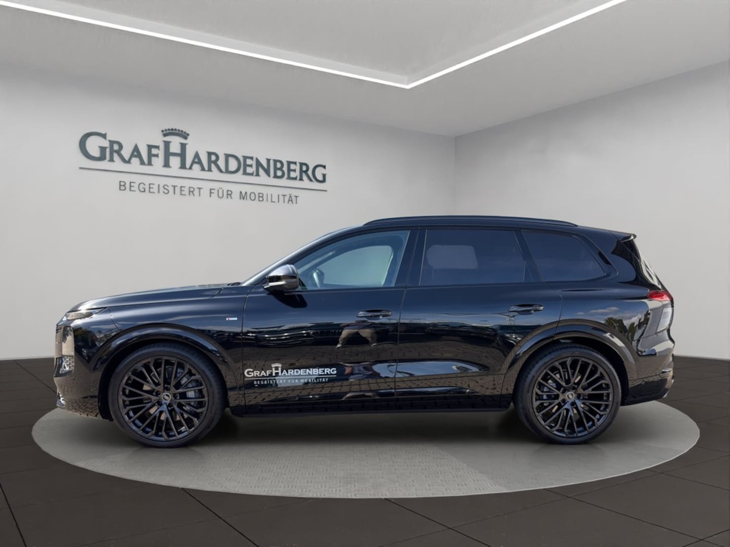 Bild über Audi Q7 SUV TDI quattro 220 kW tiptronic - für weitere Informationen kontaktieren Sie den Audi Partner