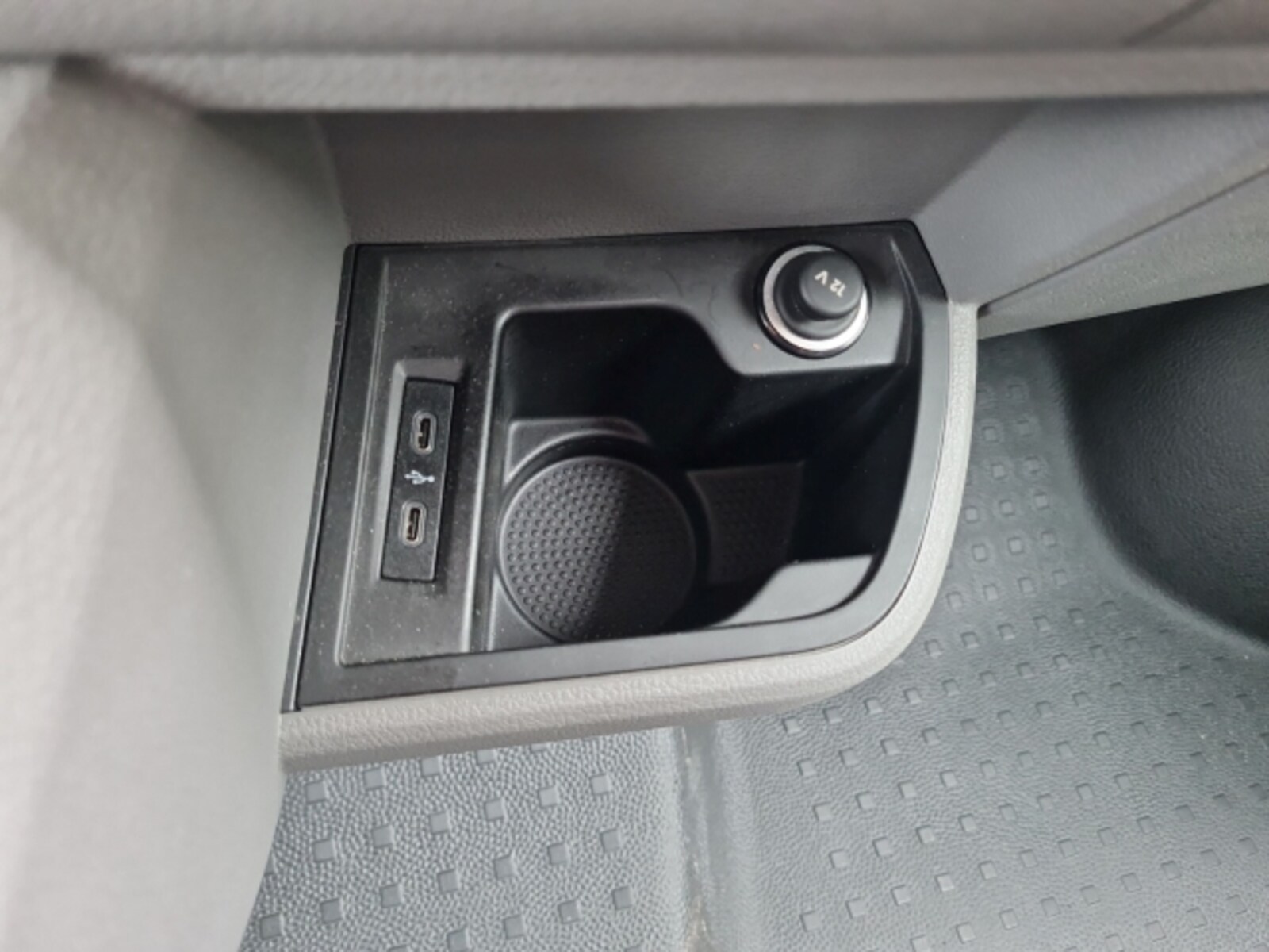 Volkswagen T6.1 Transporter Kasten kurzer Radstand – Bild 12