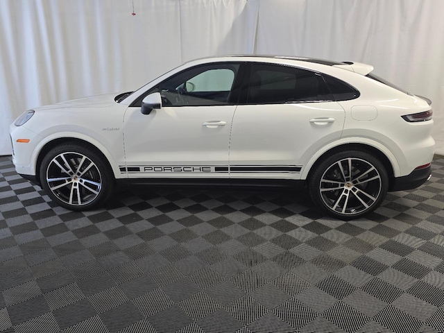 2025 Porsche Cayenne E-Hybrid Coupe