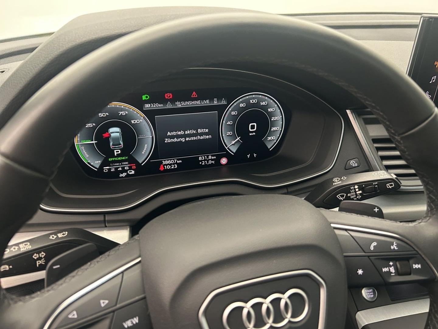 Bild über Audi Q5 TFSI e S line business 55 TFSI e quattro S tronic - für weitere Informationen kontaktieren Sie den Audi Partner