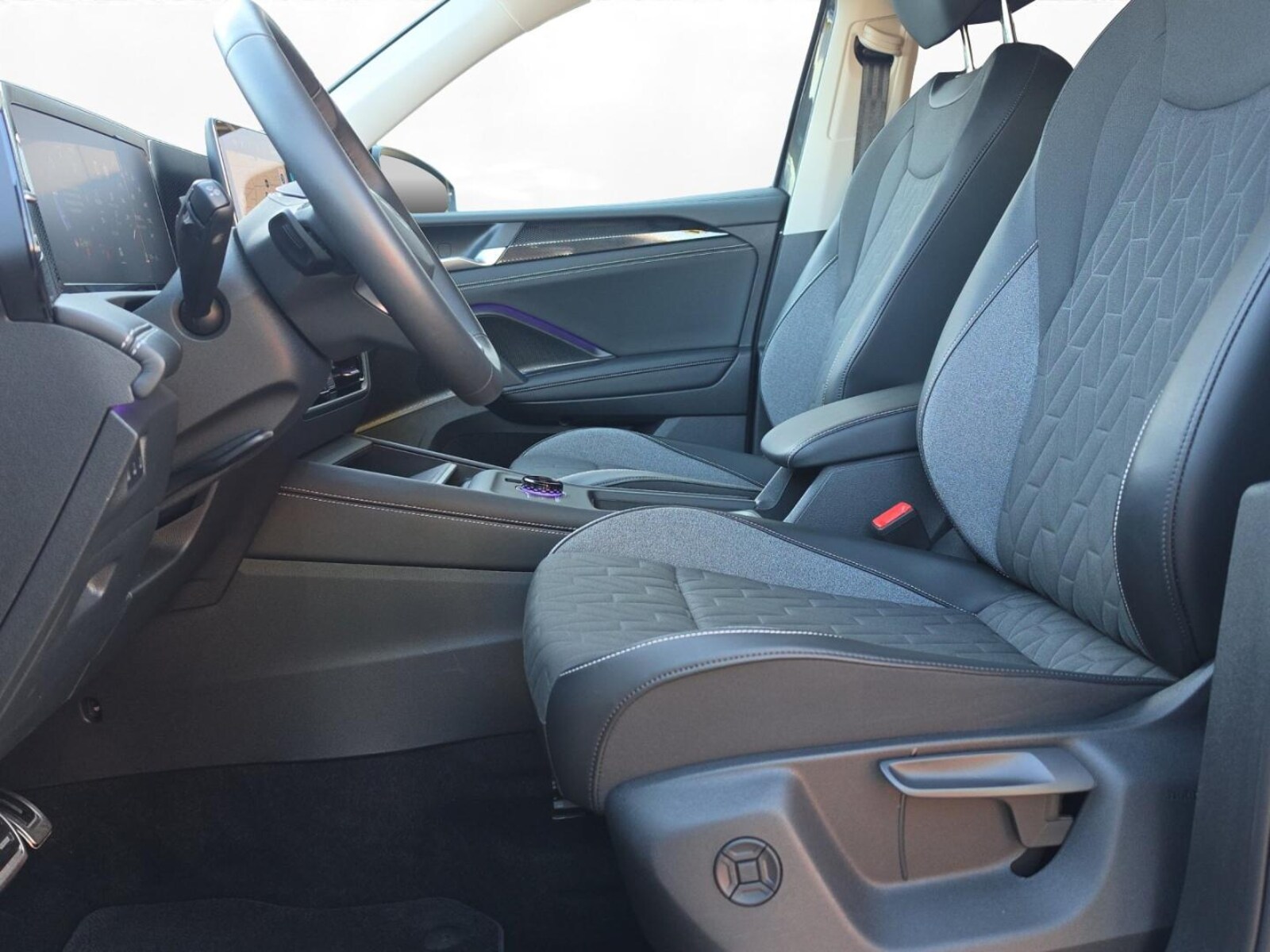 Volkswagen Tiguan – Bild 8