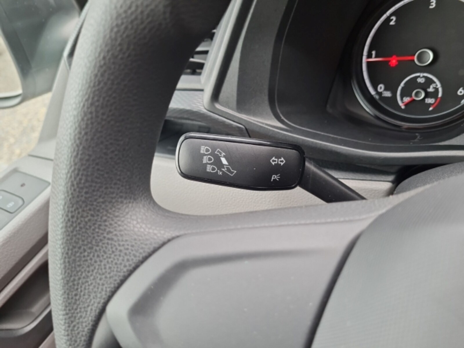 Volkswagen T6.1 Transporter Kasten kurzer Radstand – Bild 14