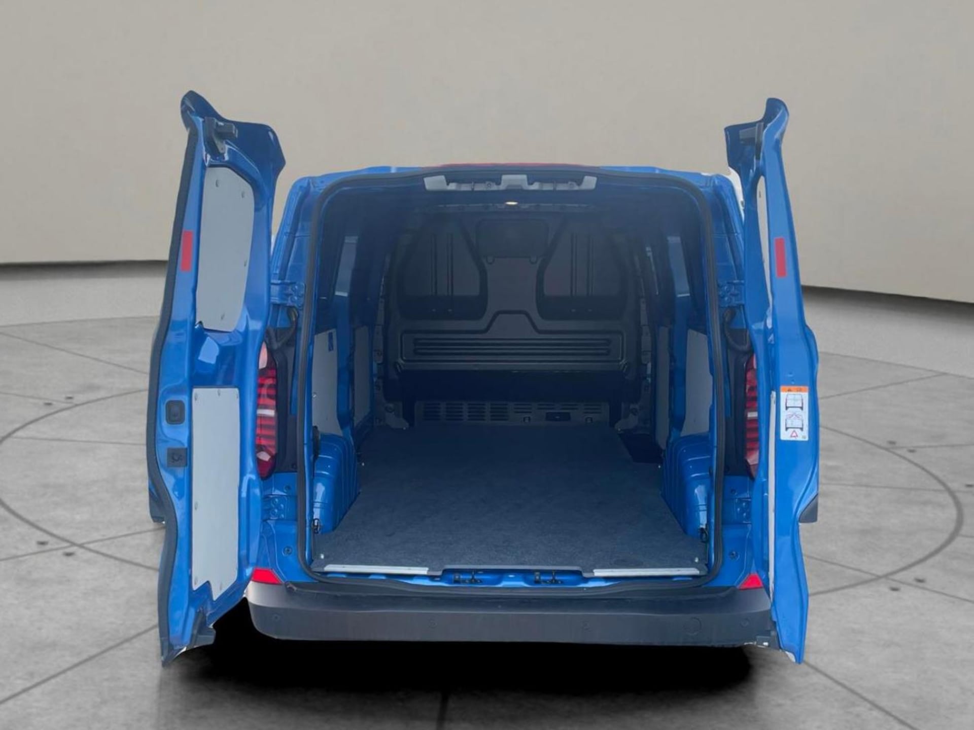Volkswagen Transporter Furgon długi rozstaw osi