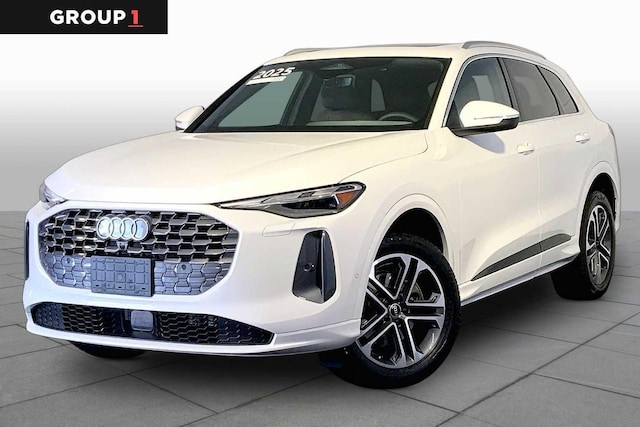 Photo of 2025 Audi Q5