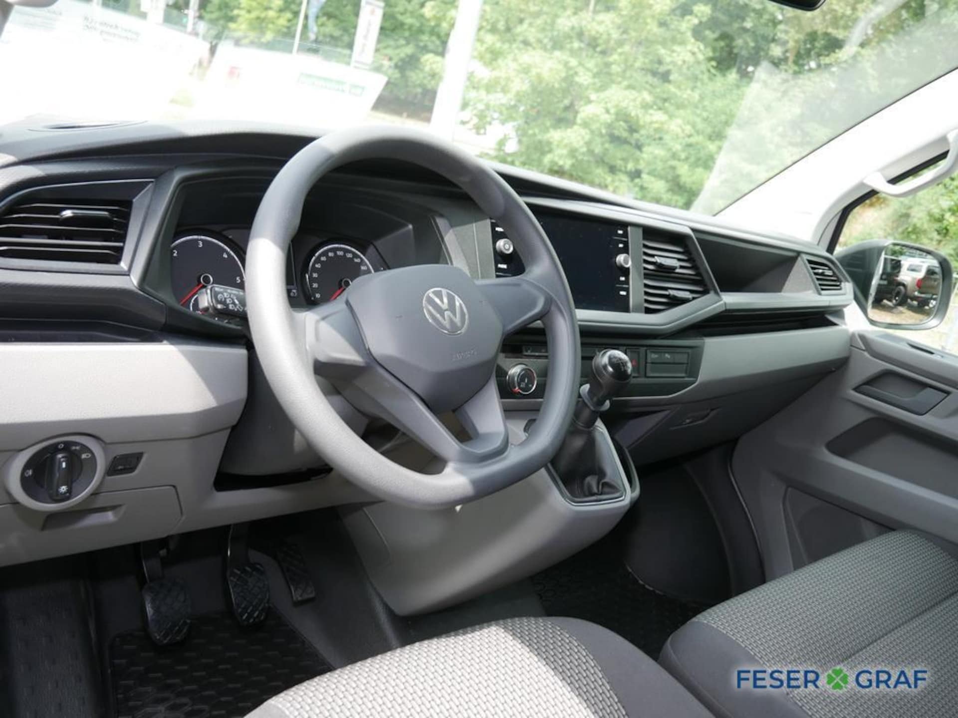 Volkswagen T6.1 Transporter Kasten langer Radstand
