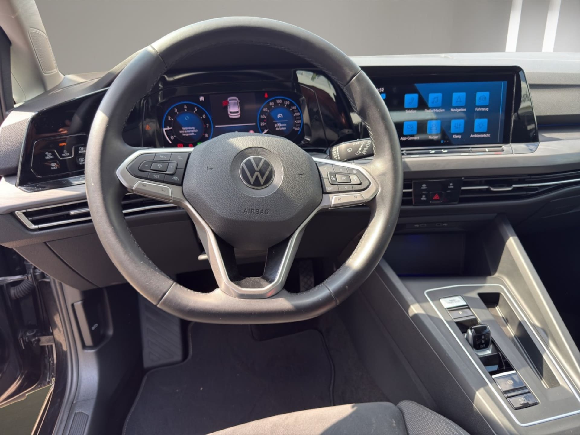 Volkswagen Golf Style