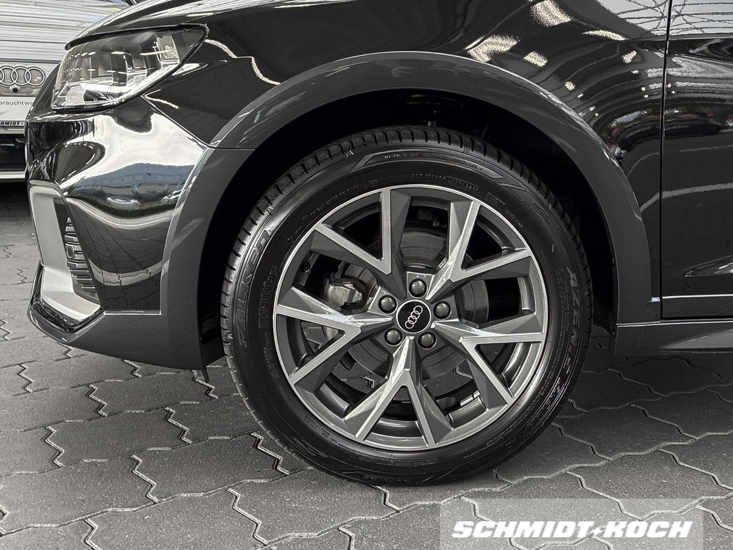 Bild über Audi A1 allstreet 35 TFSI S tronic - für weitere Informationen kontaktieren Sie den Audi Partner