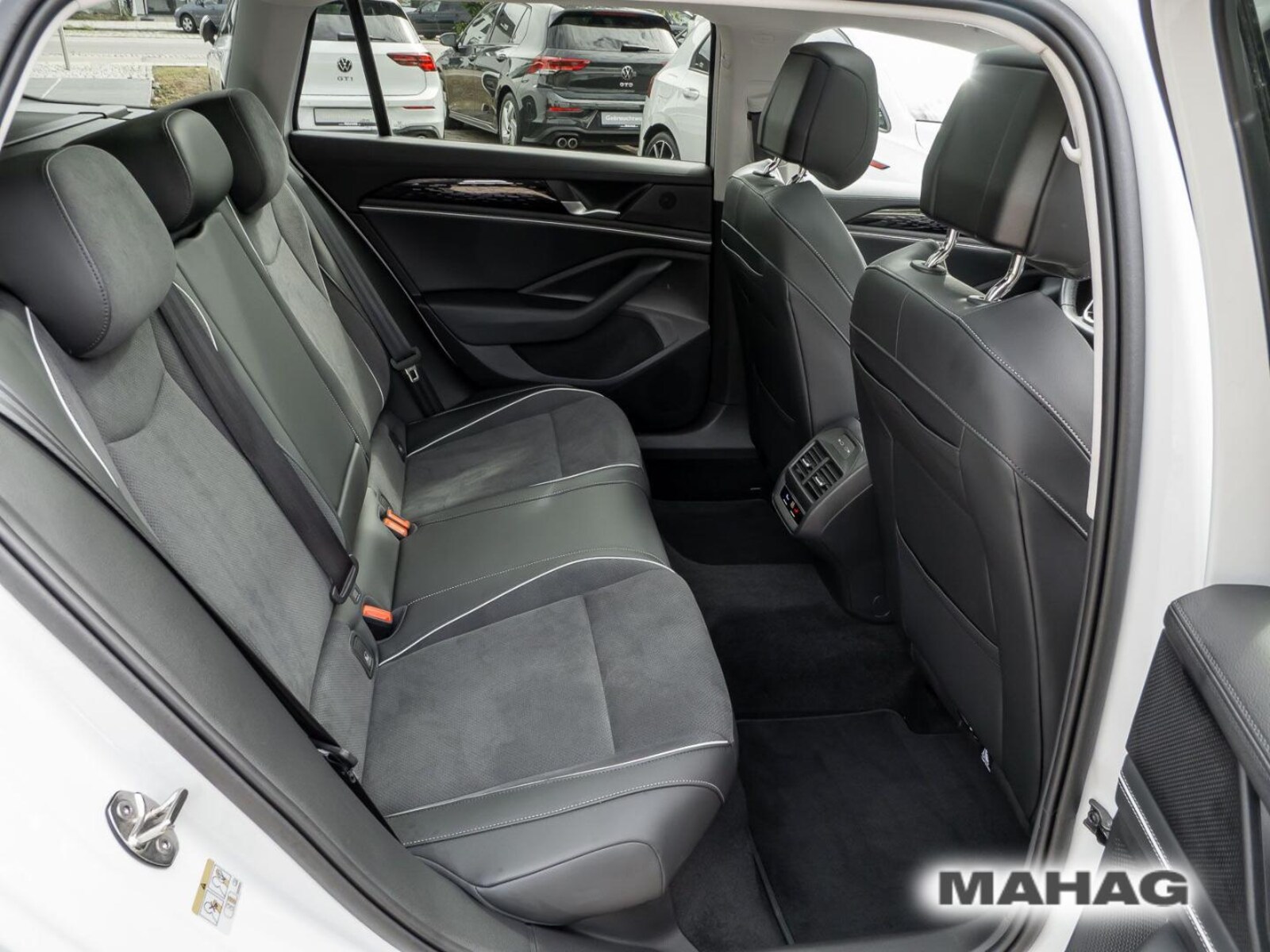 Volkswagen Passat – Bild 14