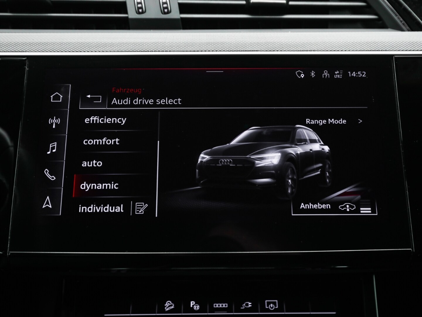 Image about Audi Q8 e-tron advanced 50 e-tron quattro
