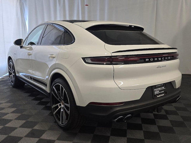 2025 Porsche Cayenne E-Hybrid Coupe