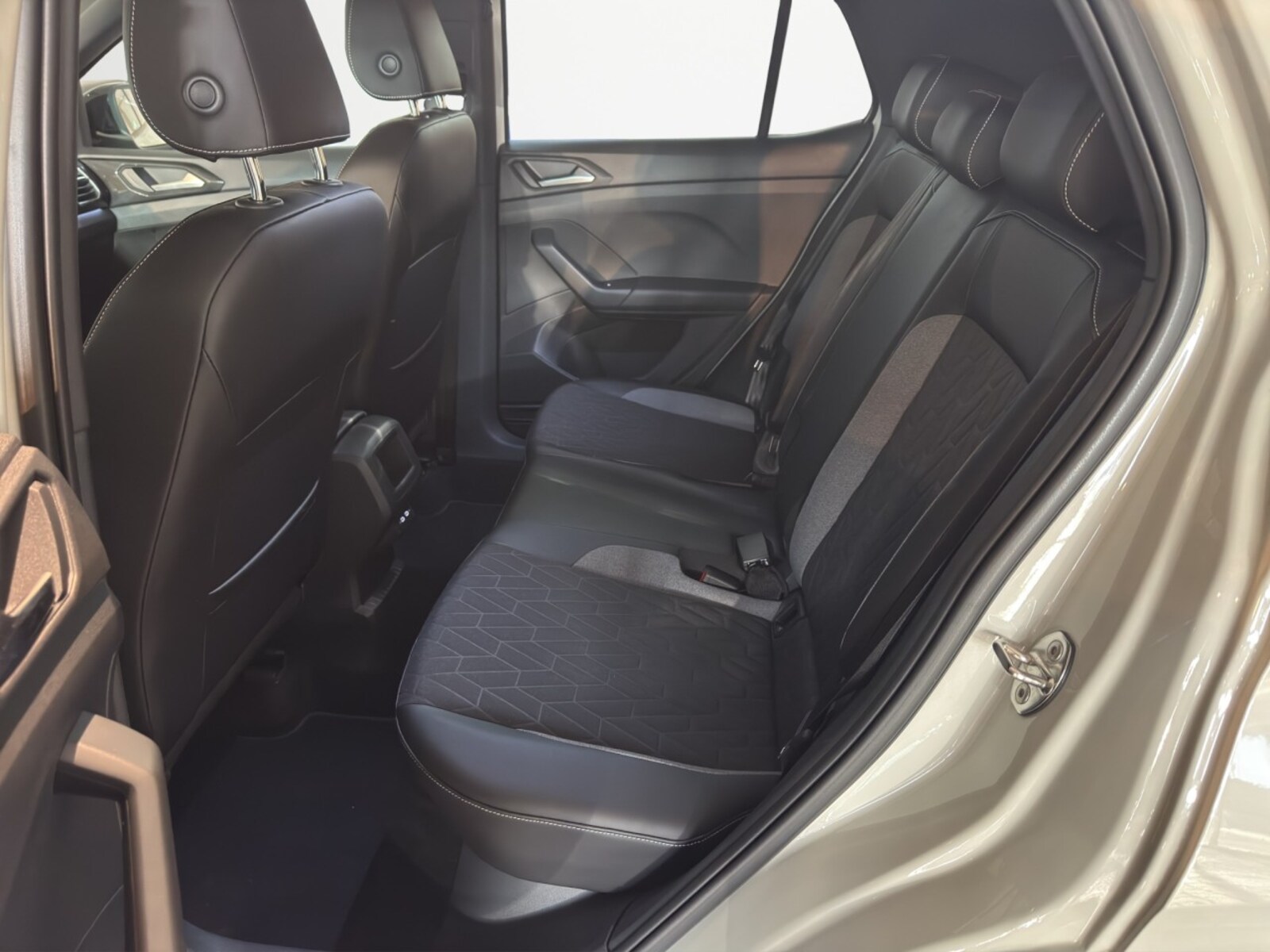 Volkswagen T-Cross – Bild 11