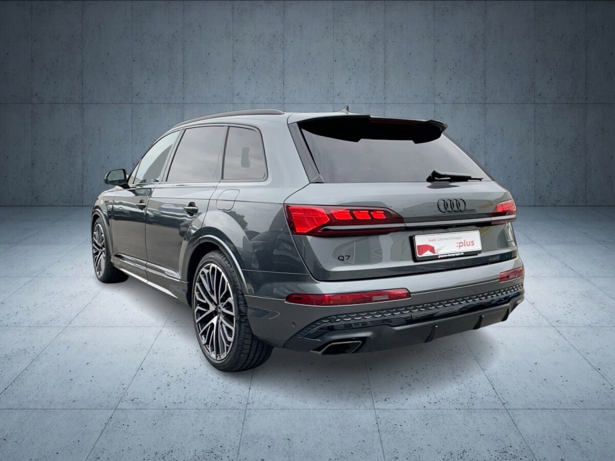 Image about Audi Q7 SUV TFSI e S line 60 TFSI e quattro tiptronic