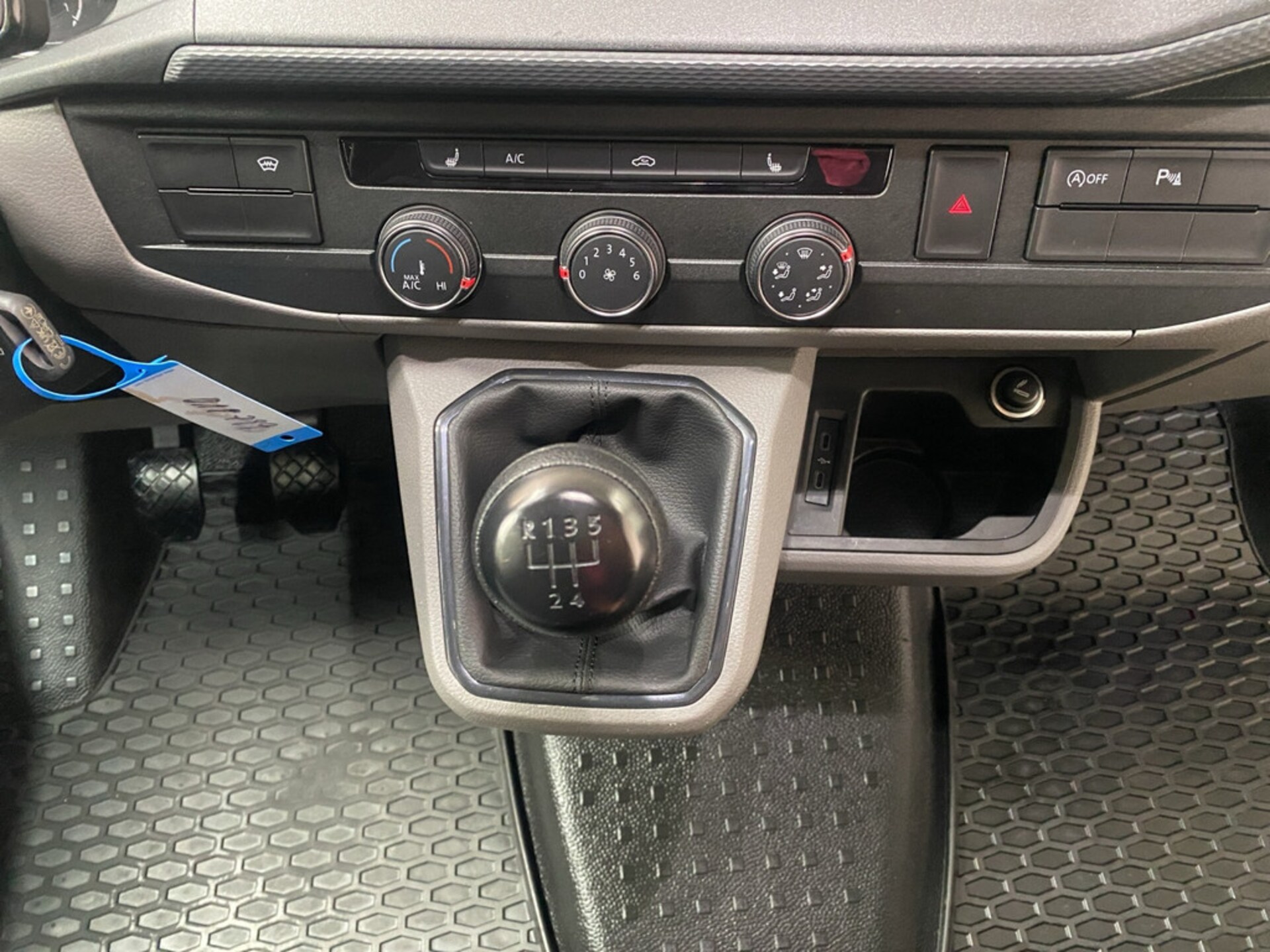 Volkswagen T6.1 Transporter Kasten kurzer Radstand